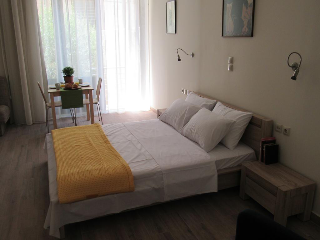 Kerameion Athens Room photo